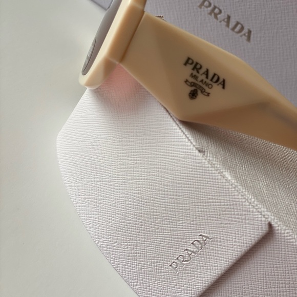 NEW Prada PR17WS VYJ6X1 Powder Beige Brown Rectangle Unisex Sunglasses - Picture 5 of 10